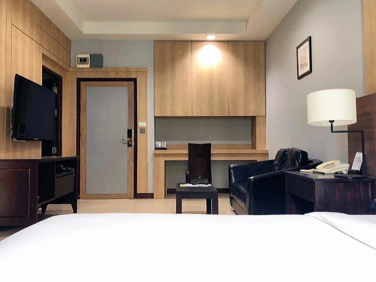 J Park Hotel - Sha Extra Plus Chonburi Extérieur photo